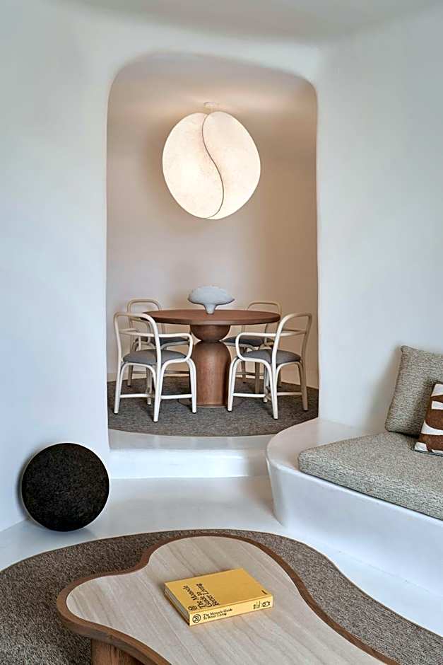 Mystique, a Luxury Collection Hotel, Santorini