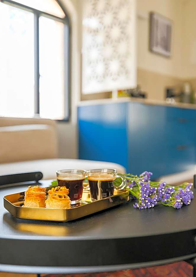 Villa Albi - Machne Yehuda Hotel