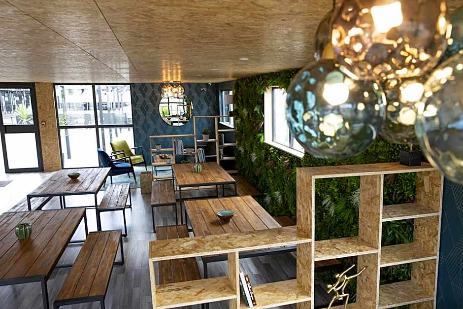 Snoozebox Olympic Park