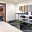Holiday Inn Express Hotel and Suites Mesquite By IHG