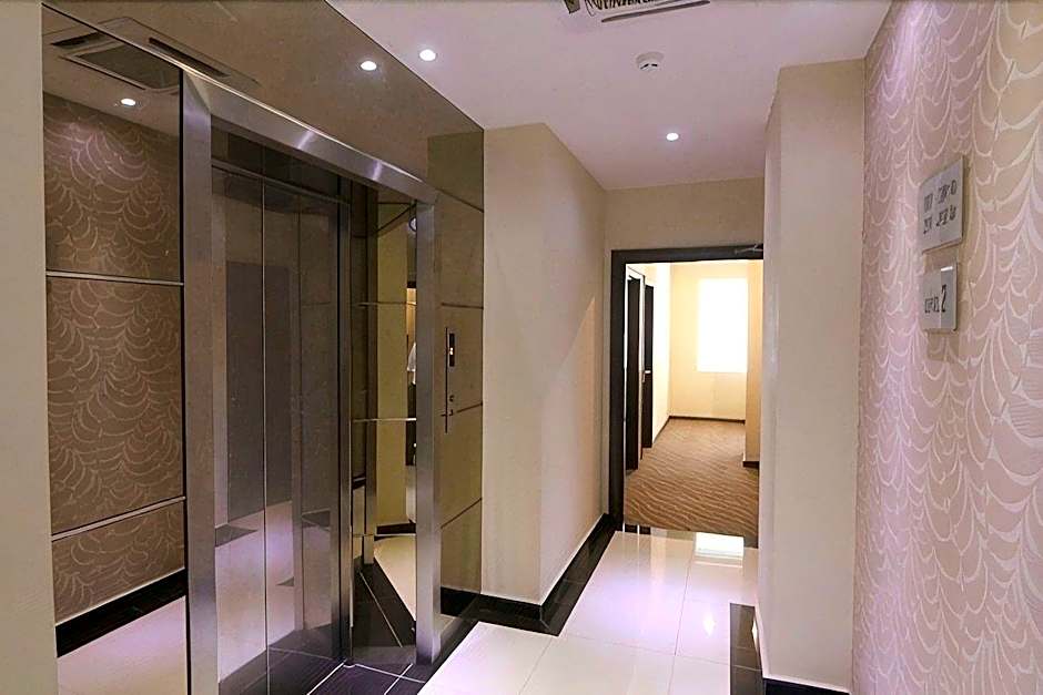 The V Hotel