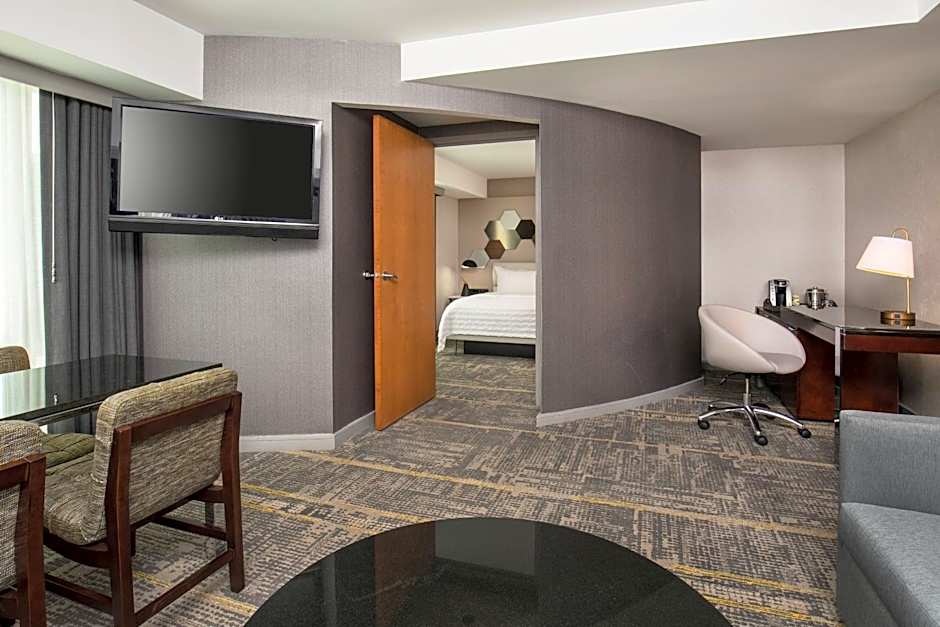 Le Meridien Boston Cambridge