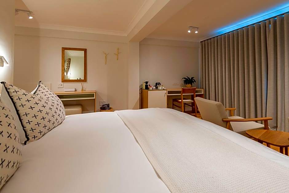 Hide-Away Guest House