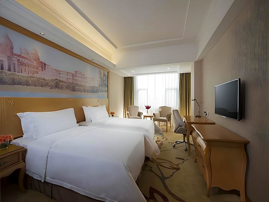 Vienna Hotel Shenzhen Longhua Renmin Nan Road Branch