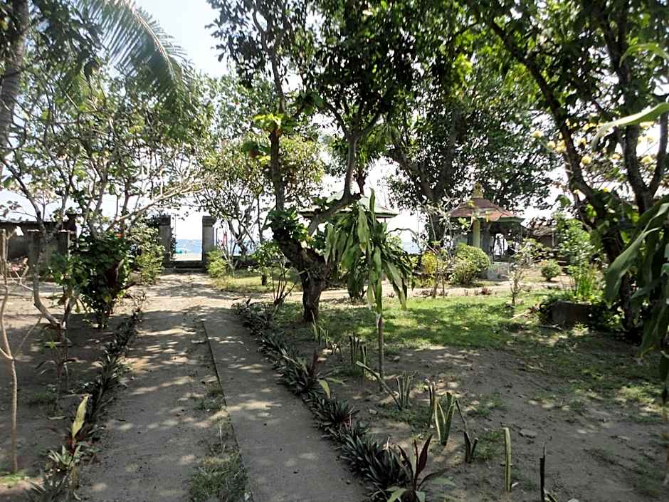Pakuna Beach