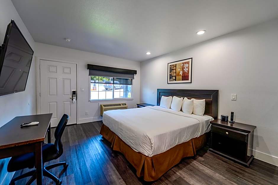 Monterey Surf Inn