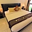 Heliconia Villa