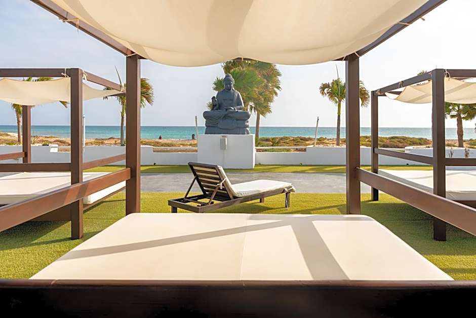 Hotel LIVVO Budha Beach