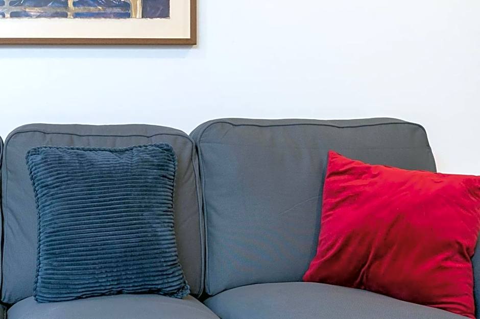 Peaceful 1BR Home near Canberra Hospital - Hosted by CanStay