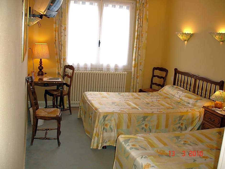 Logis Hôtel du Pont Neuf