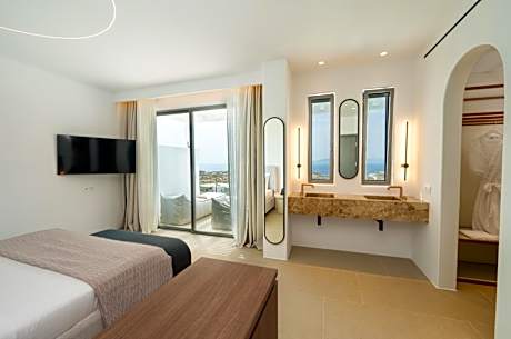 Junior Suite Sea View with Hot Tub