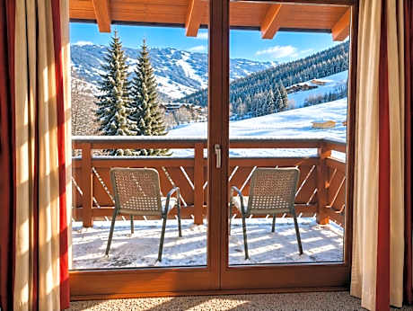 Hotel Sommerer - 100m to Ski Lift & 5 Min Walk to Hinterglemm Centre