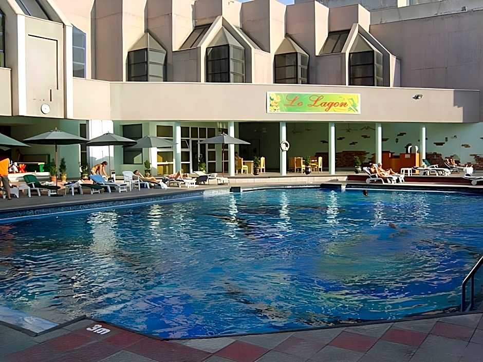 Le Grande Plaza Hotel