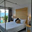 Sea Green Boutique Rooms