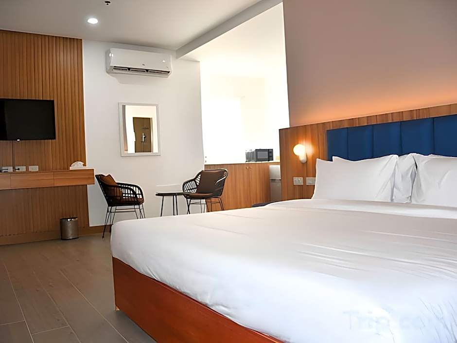 Coast Wise Hotel Dumaguete