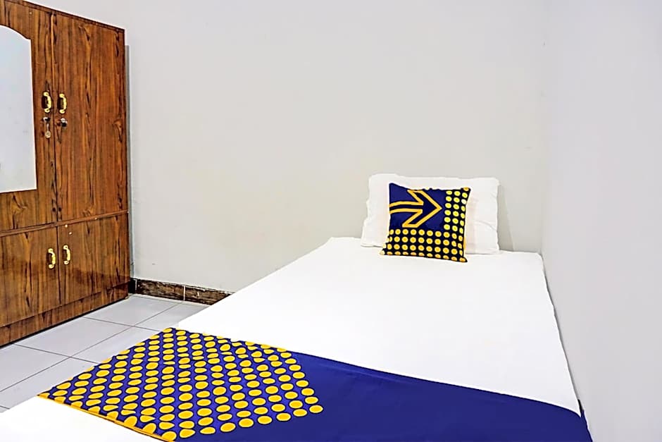 OYO Life 91896 Kost Bu Dewi Syariah