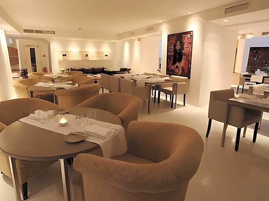 Puro Hotel Oasis Urbano