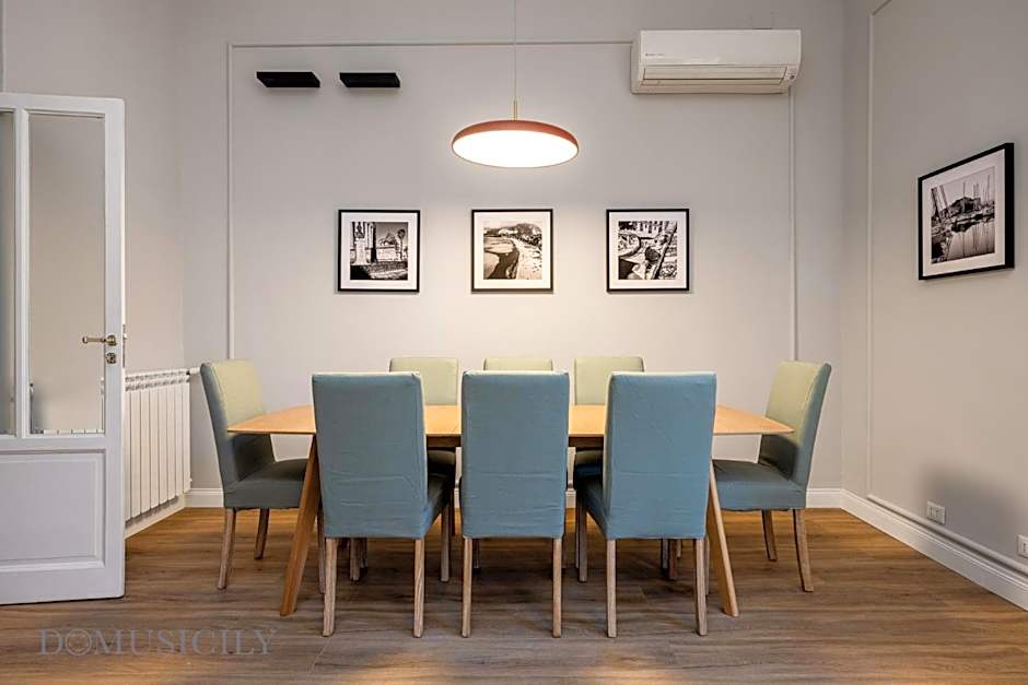 Constance Luxury Apartment by DomuSicily