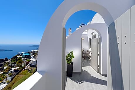 Deluxe Suite with Caldera View