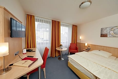 Doppelzimmer im Seitenflügel