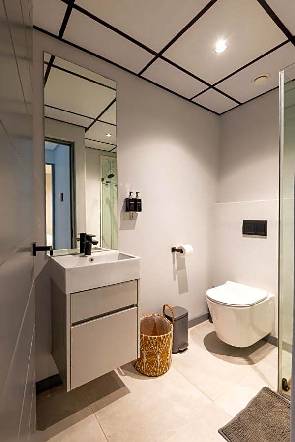 Luxury Bellagio 203 One Bed with Inverter