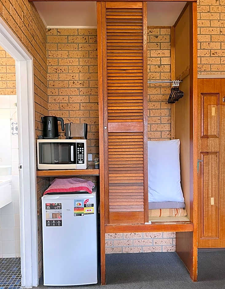 Colac Mid City Motor Inn