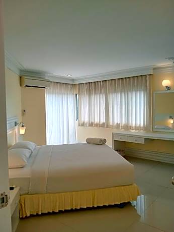 Junior Suite with King Bed