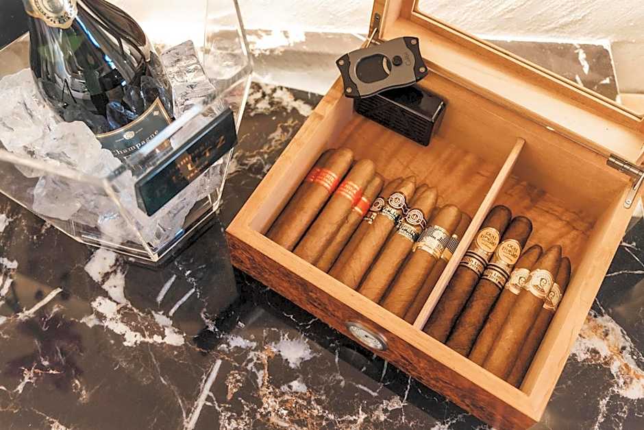 Chateau Anax Luxury suites