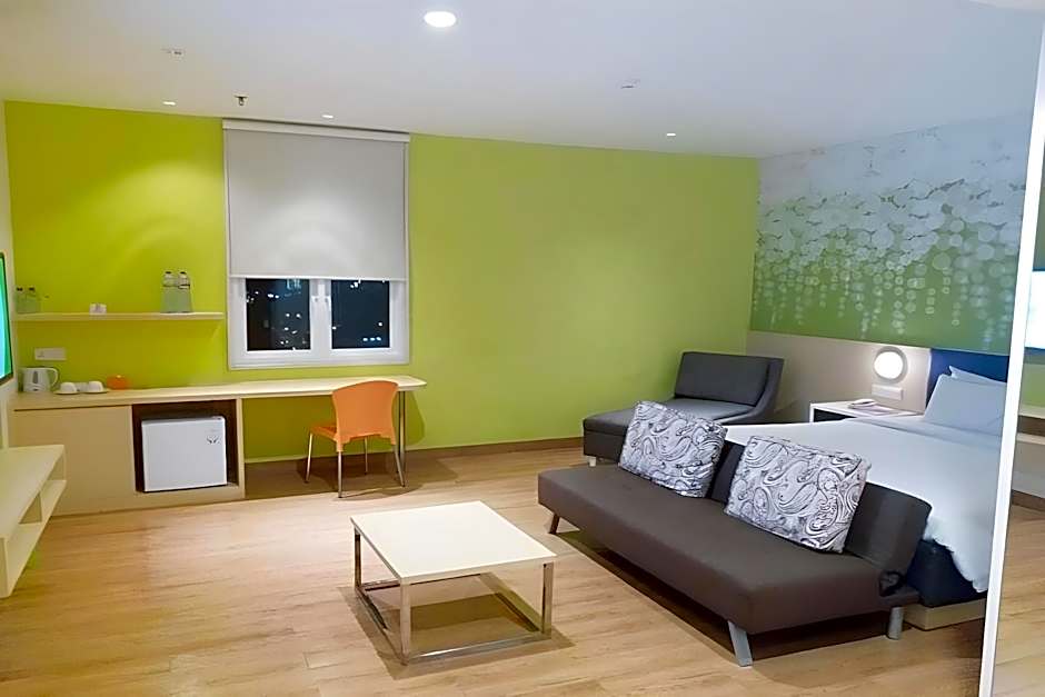 Zest Hotel Jemursari