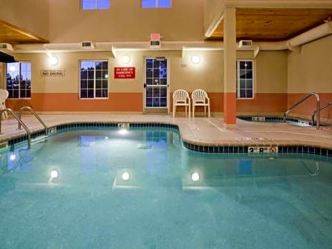 GrandStay Residential Suites Hotel - Eau Claire