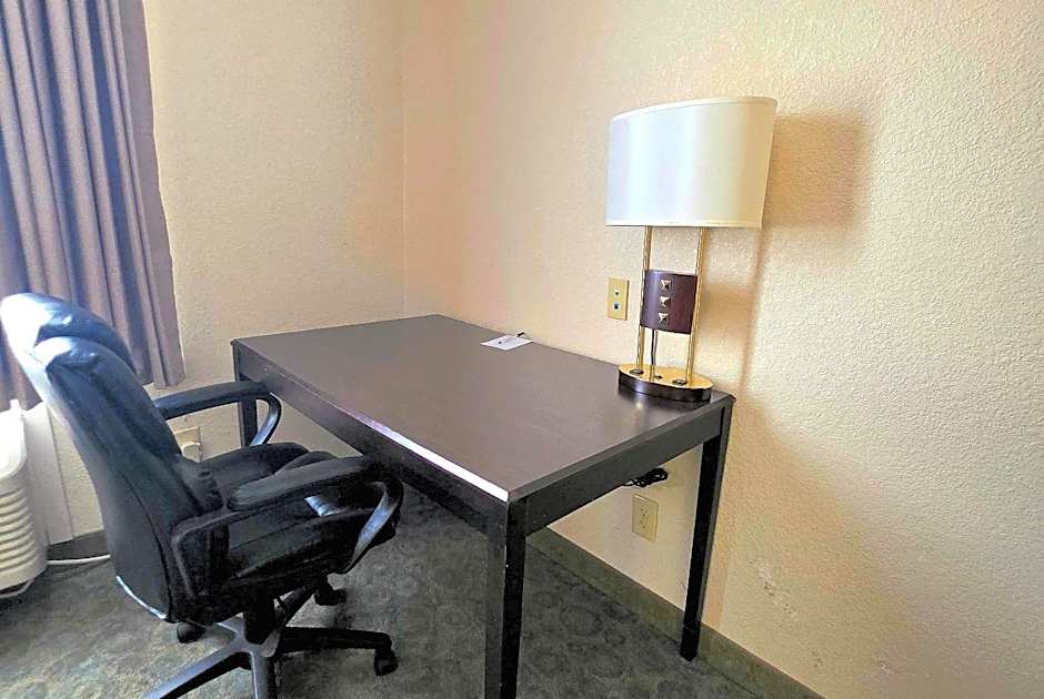 Ramada by Wyndham South Waco