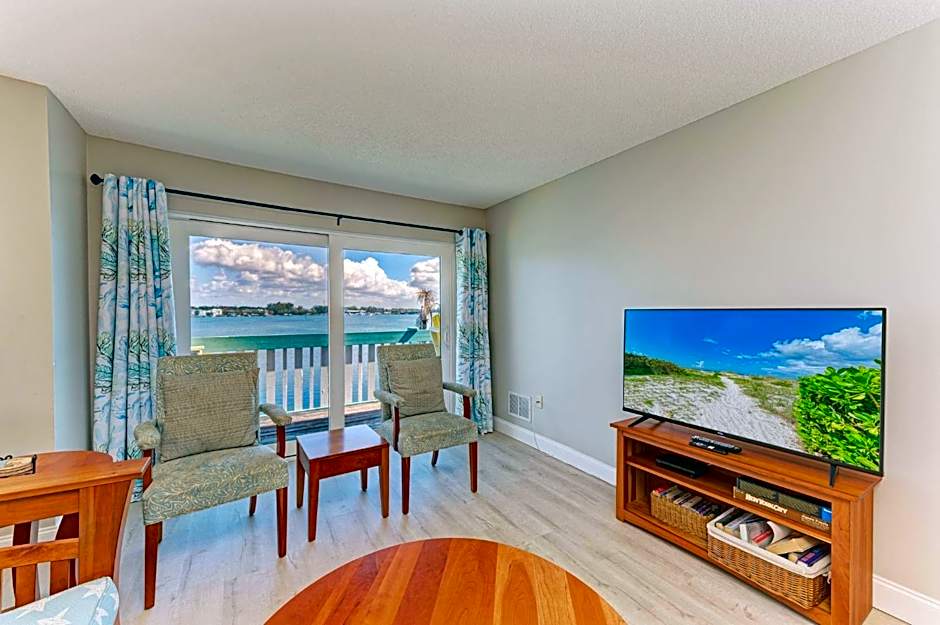 Anna Maria Island Beach Palms 6B