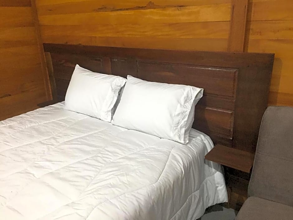 Caminhos da Serra do Tabuleiro - Chalé Araucária