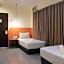 Travelbee Capitol Inn