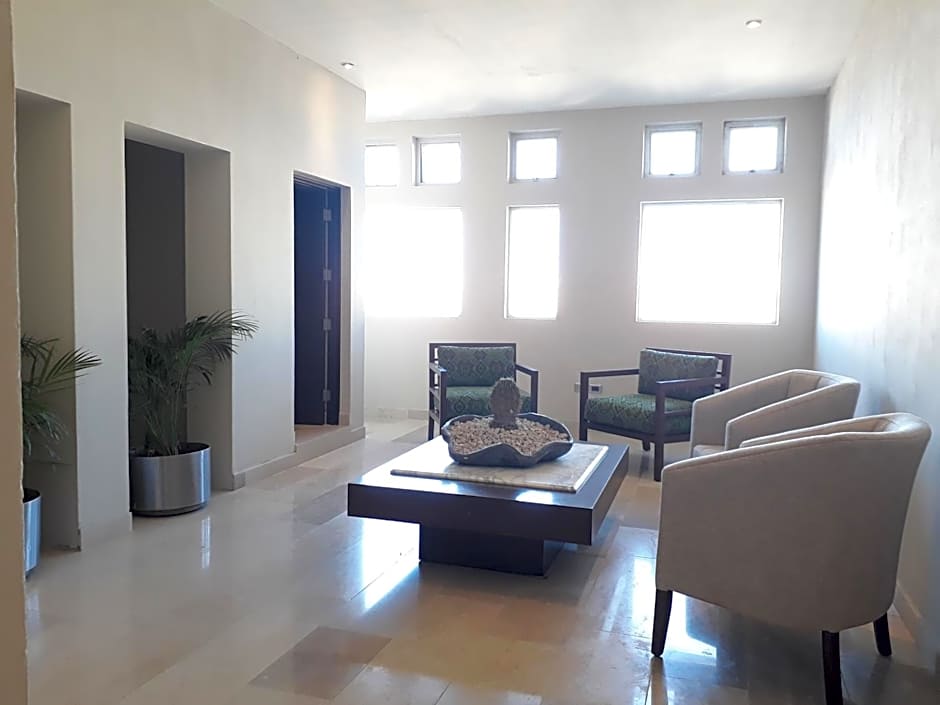 Seven Crown La Paz Malecon