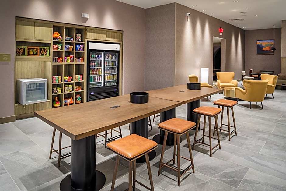 DoubleTree by Hilton Laredo