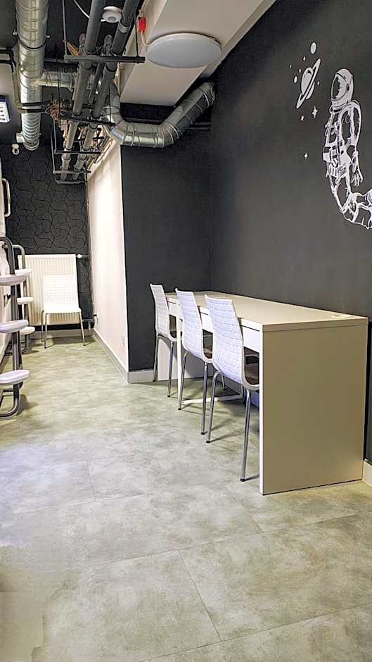 Сapsule Kijowska Stadium Floor -1 no window - Self Check in