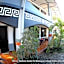 Micky Santoro Hotel & Restaurant