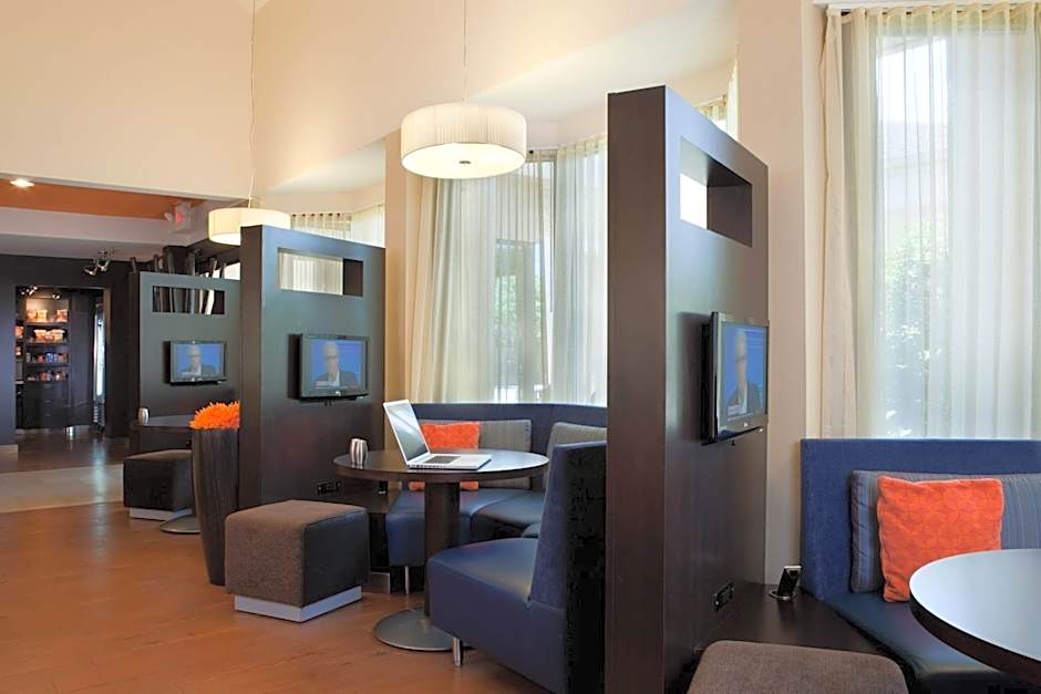 Courtyard by Marriott Baton Rouge Acadian Centre/LSU Area