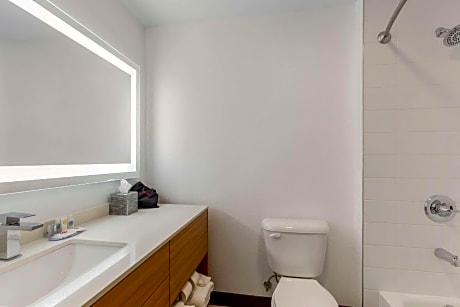 2 Queen Beds Suite Non Smoking