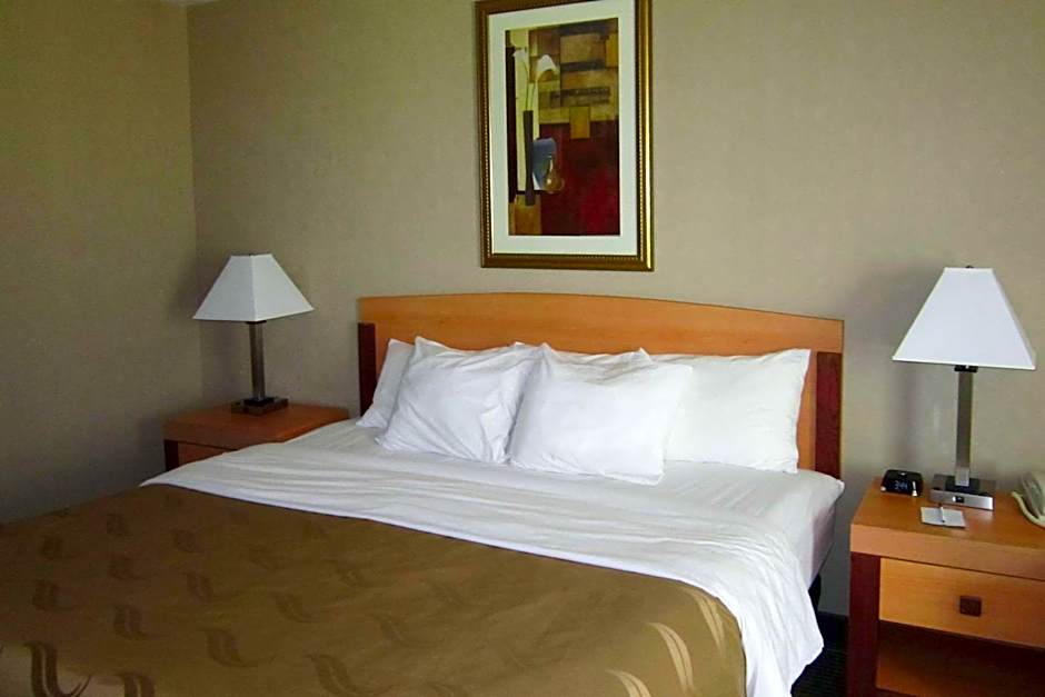 Quality Inn Nashville - Bloomington
