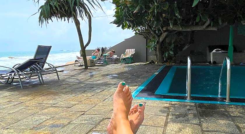 At Ease Beach Hotel