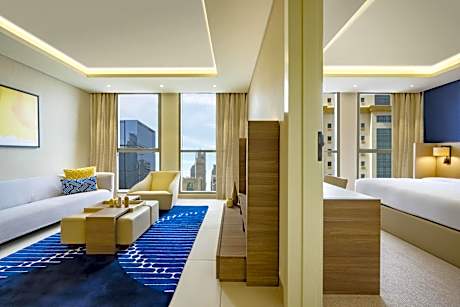 One-Bedroom Suite with Sea View