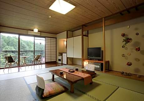 Superior Japanese-Style Room