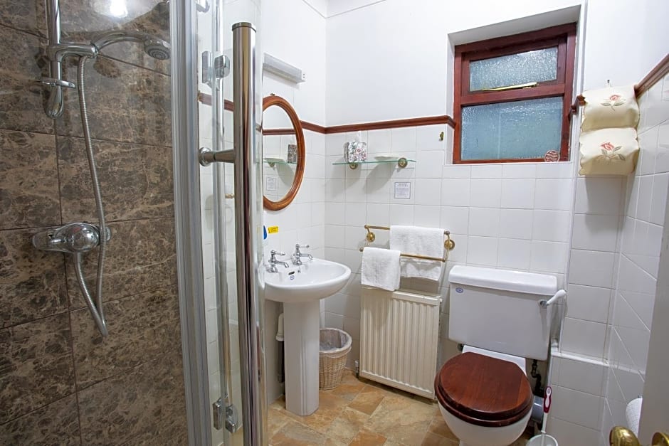 Fines Bayliwick Hotel