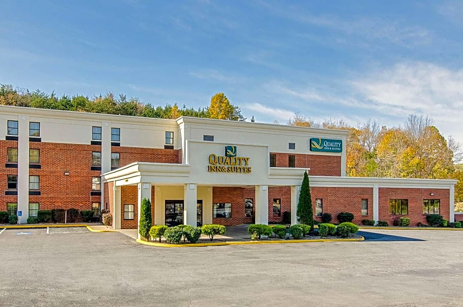 Quality Inn & Suites Lexington near I-64 and I-81