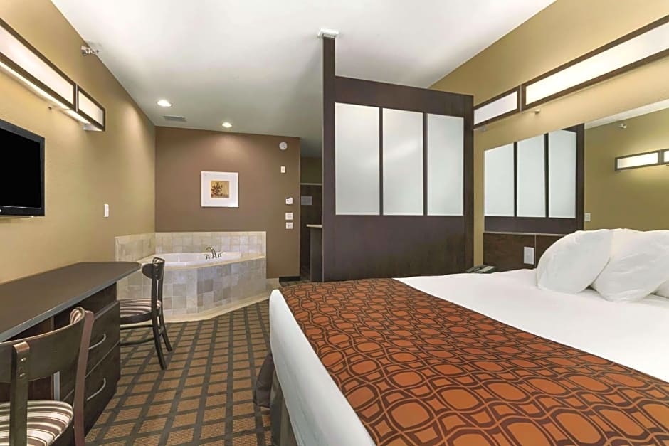 Microtel Inn & Suites by Wyndham Minot