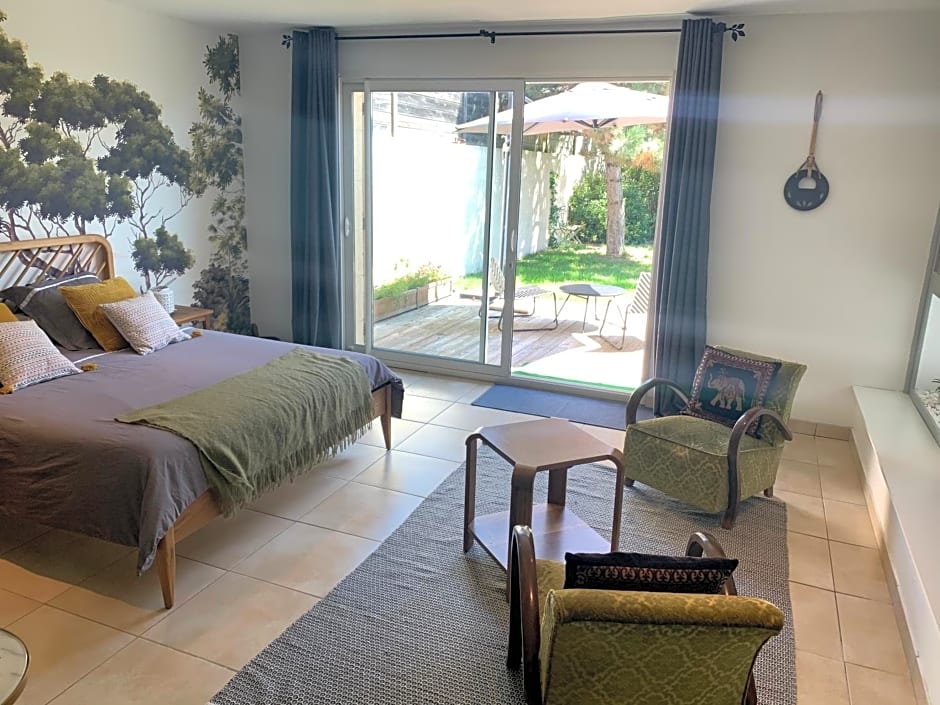 Chambre en Drôme Tropicale