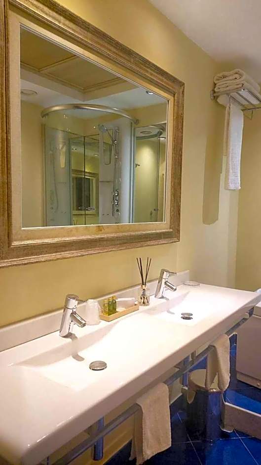 Tornabuoni La Petite Suite