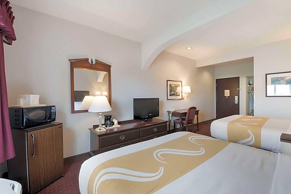 Quality Inn Grand Suites Bellingham